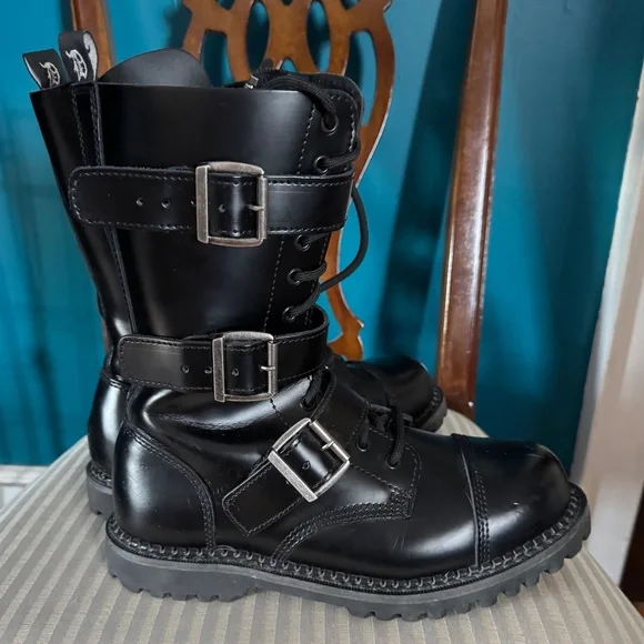 Demonia Riot 12BK - Picture 4 of 9